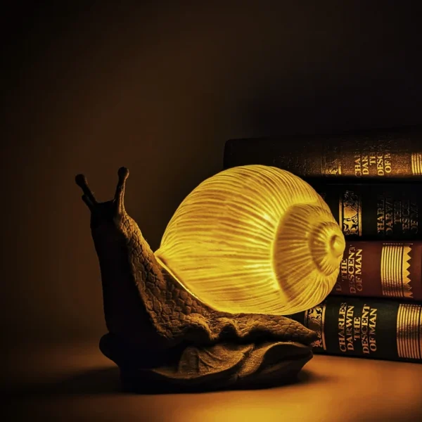 Snail lamp