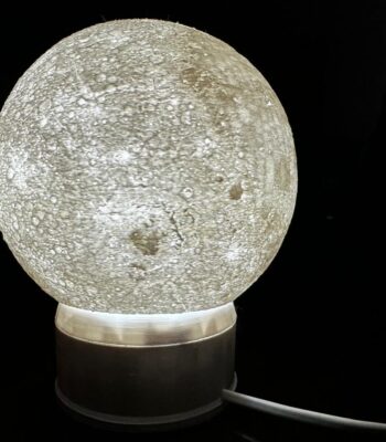 3D-printed Moon Lamp