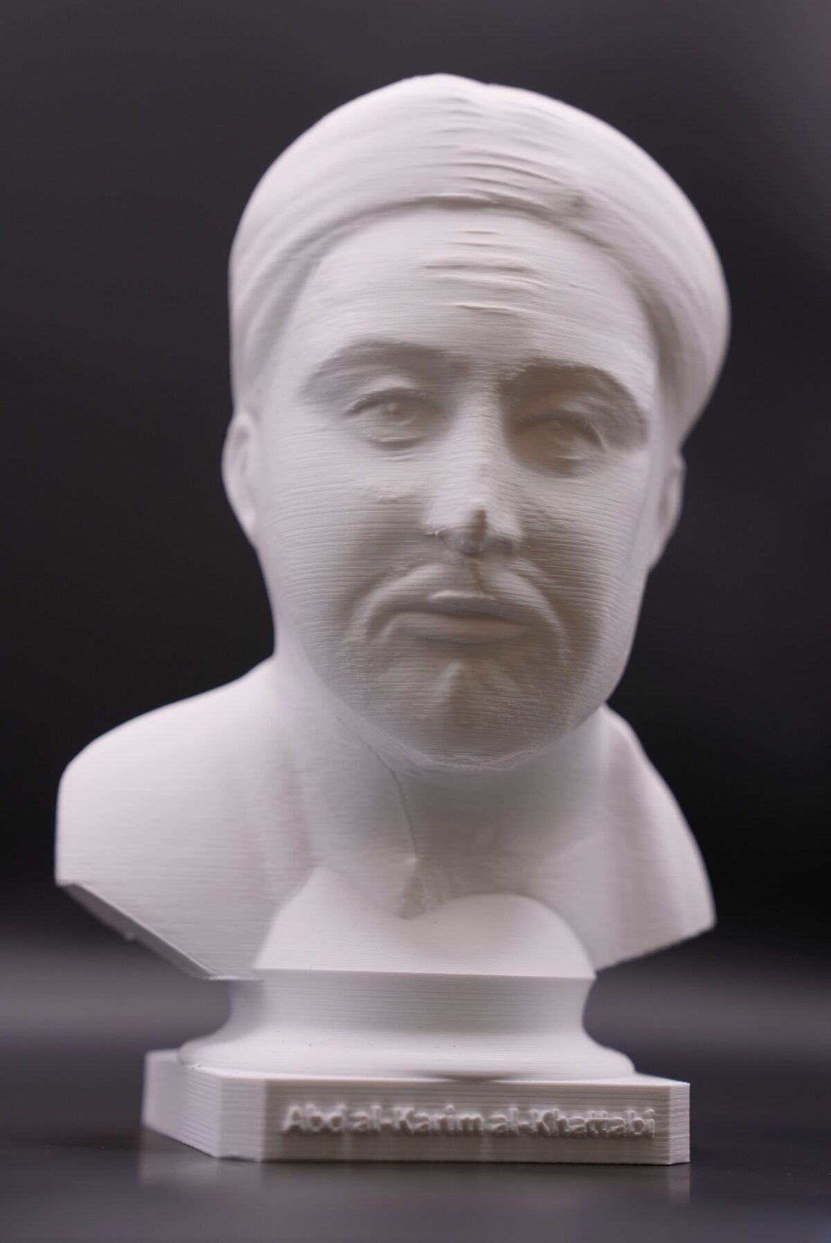 Buste Légendaire d’Abd el-Krim al-Khattabi – Impression 3D Haute Précision