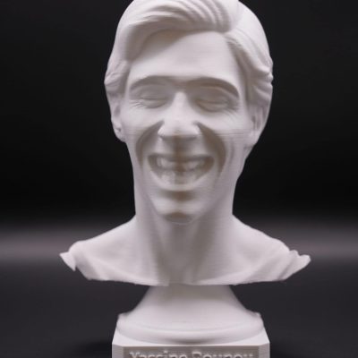 Buste 3D Yassine Bounou en PLA, édition limitée, incroyable et unique, hommage artistique au gardien marocain.