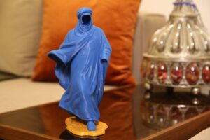 Man Darâa Sahraoui Statue Moroccan nomadic sculpture 3D-Printed Darâa Sahraoui statue Moroccan heritage art Faceless Man Darâa Sahraoui 3D printed cultural figure
