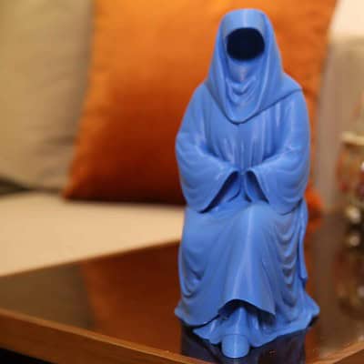 Statue Woman Djellaba Niqab