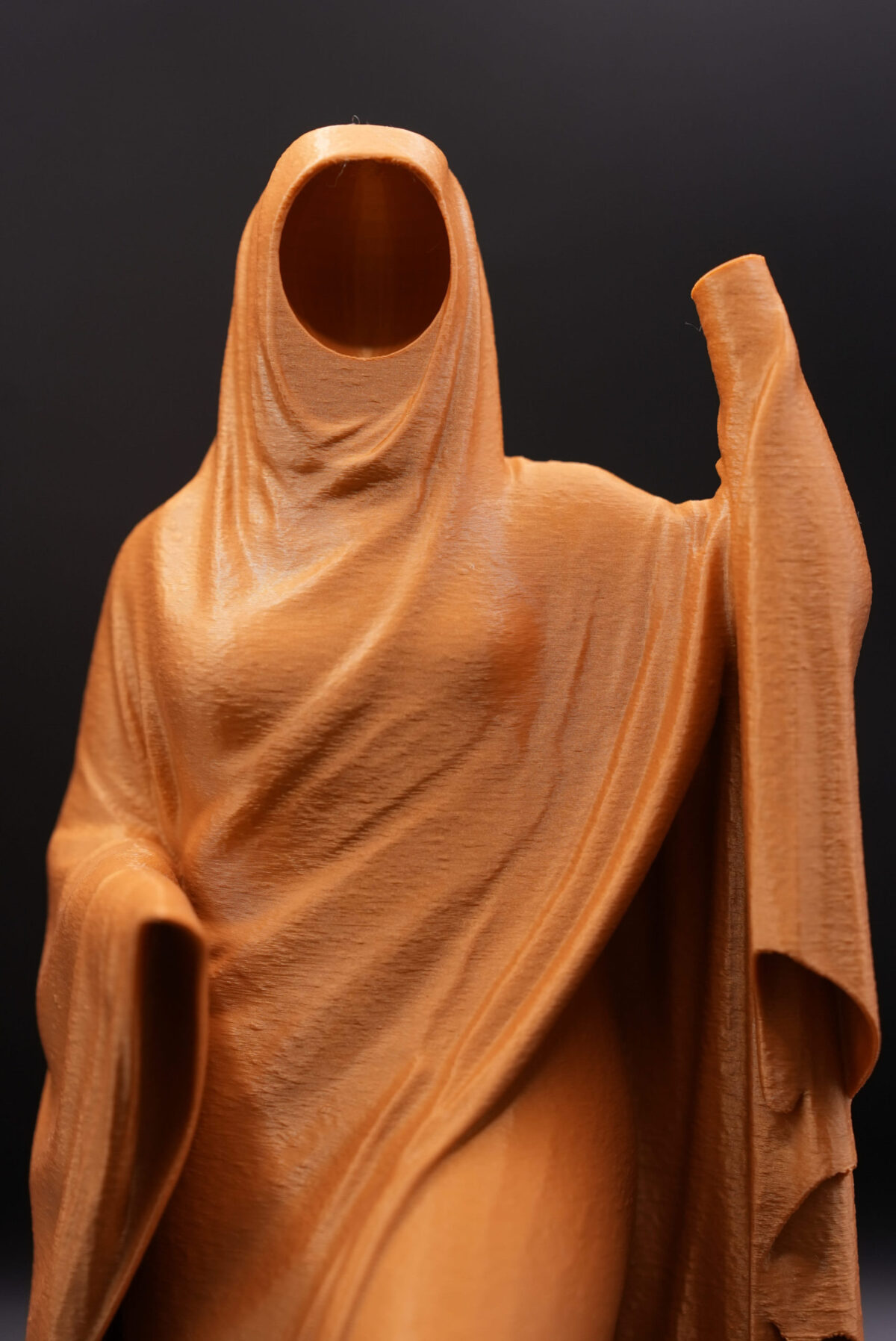 Melhfa Ghost – Best-Selling 3D Printed Saharan Statue
