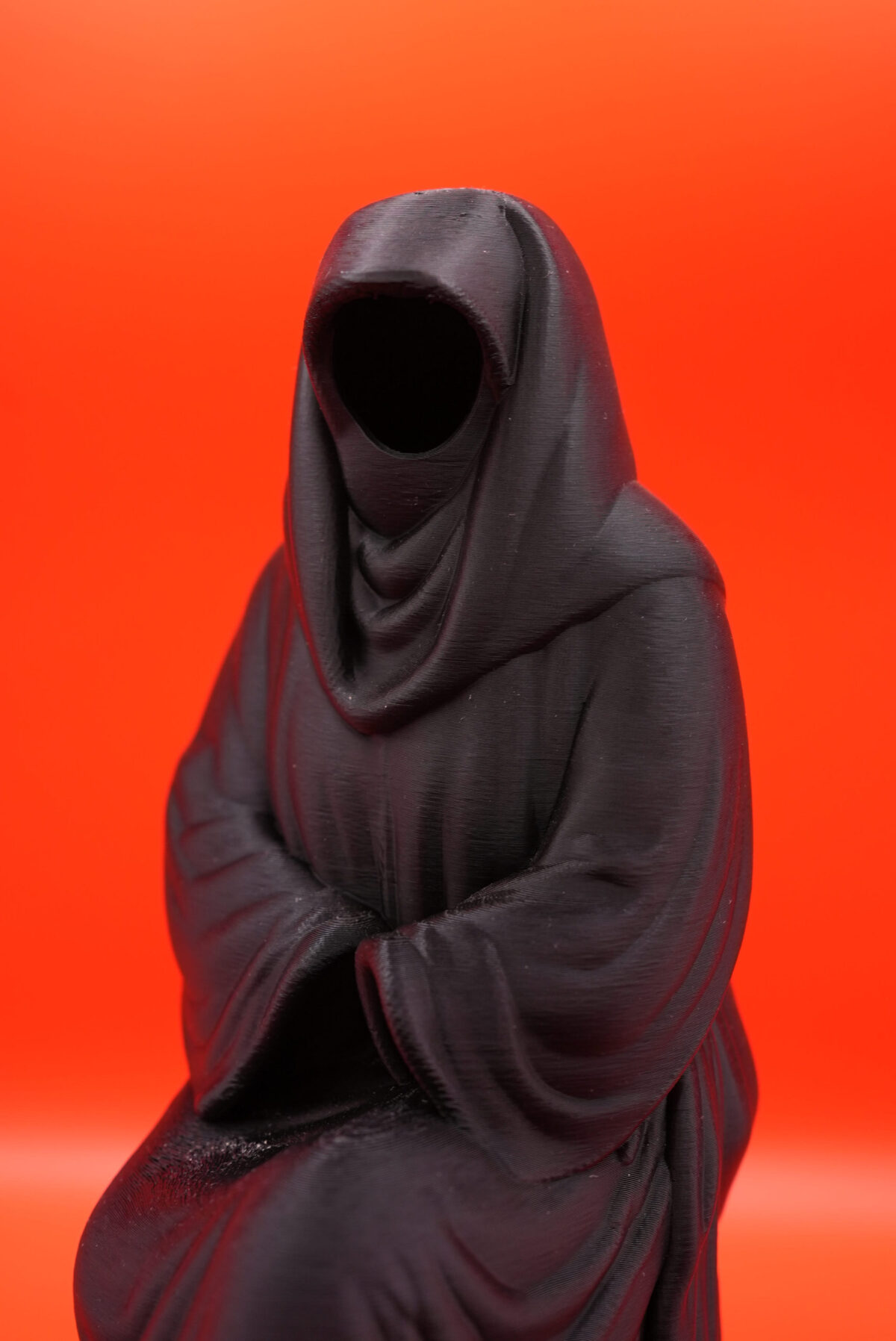 Stunning Elegant Statue Woman Djellaba Niqab (25 cm)