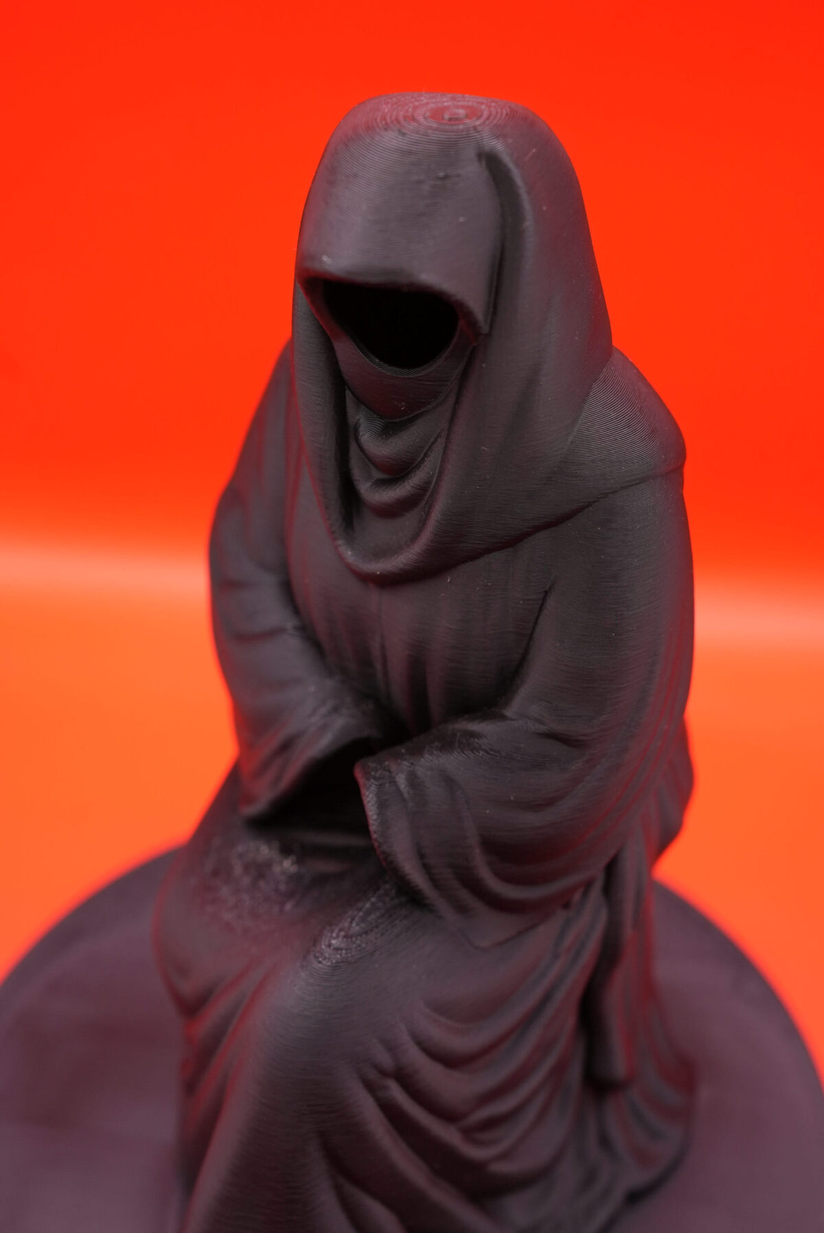 Stunning Elegant Statue Woman Djellaba Niqab (25 cm)