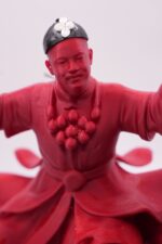 Statue Gnaoui Kbakab – L’âme rituelle de la musique marocaine (25 cm)