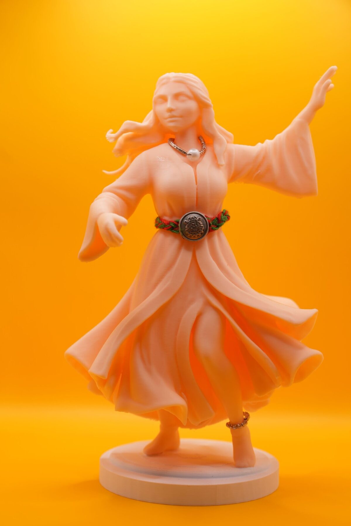 Statue 3D Diva de la Musique Andalousie Marocaine en PLA, édition limitée, magnifique et exquise, robe traditionnelle et bijoux raffinés.